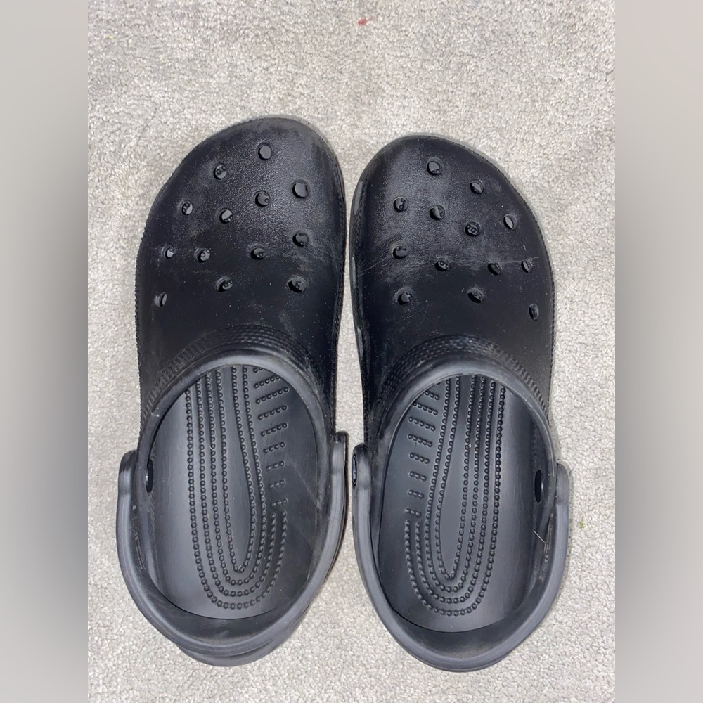 Black crocs unisex